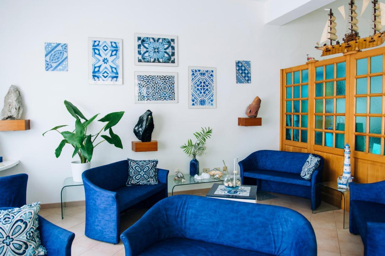 קאנטו Mistral Residence מראה חיצוני תמונה