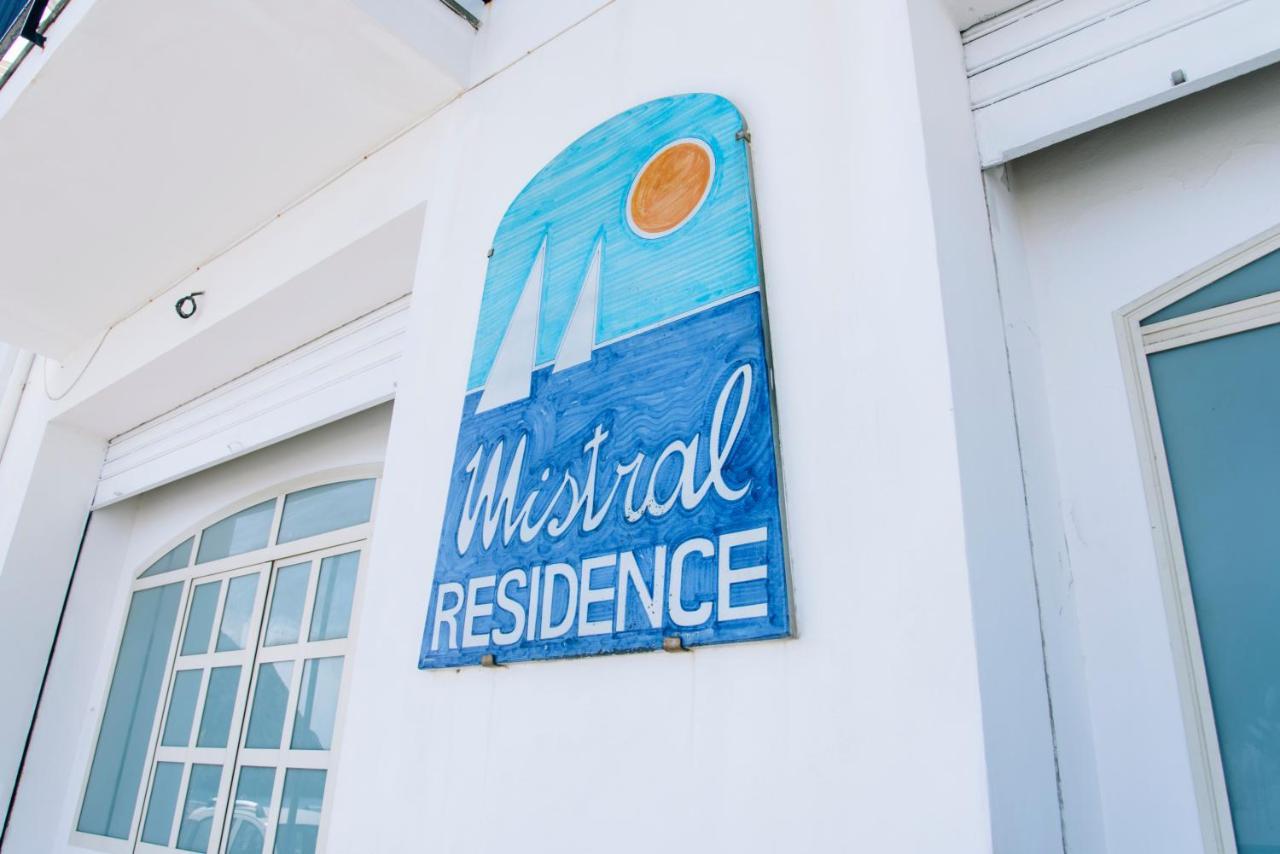 קאנטו Mistral Residence מראה חיצוני תמונה