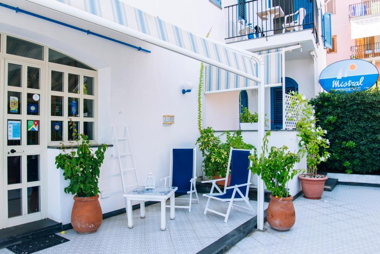 קאנטו Mistral Residence מראה חיצוני תמונה