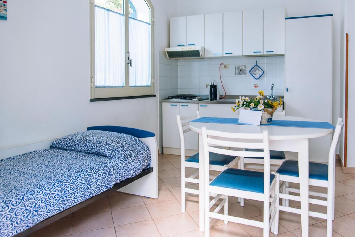 קאנטו Mistral Residence מראה חיצוני תמונה