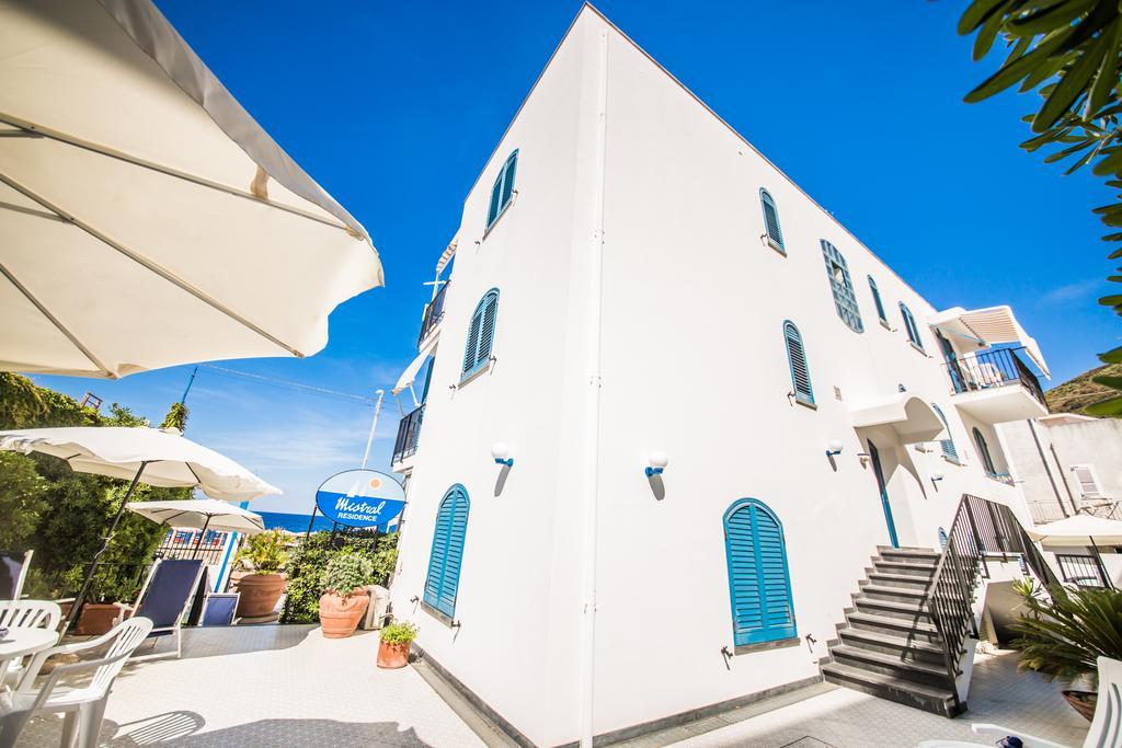 קאנטו Mistral Residence מראה חיצוני תמונה